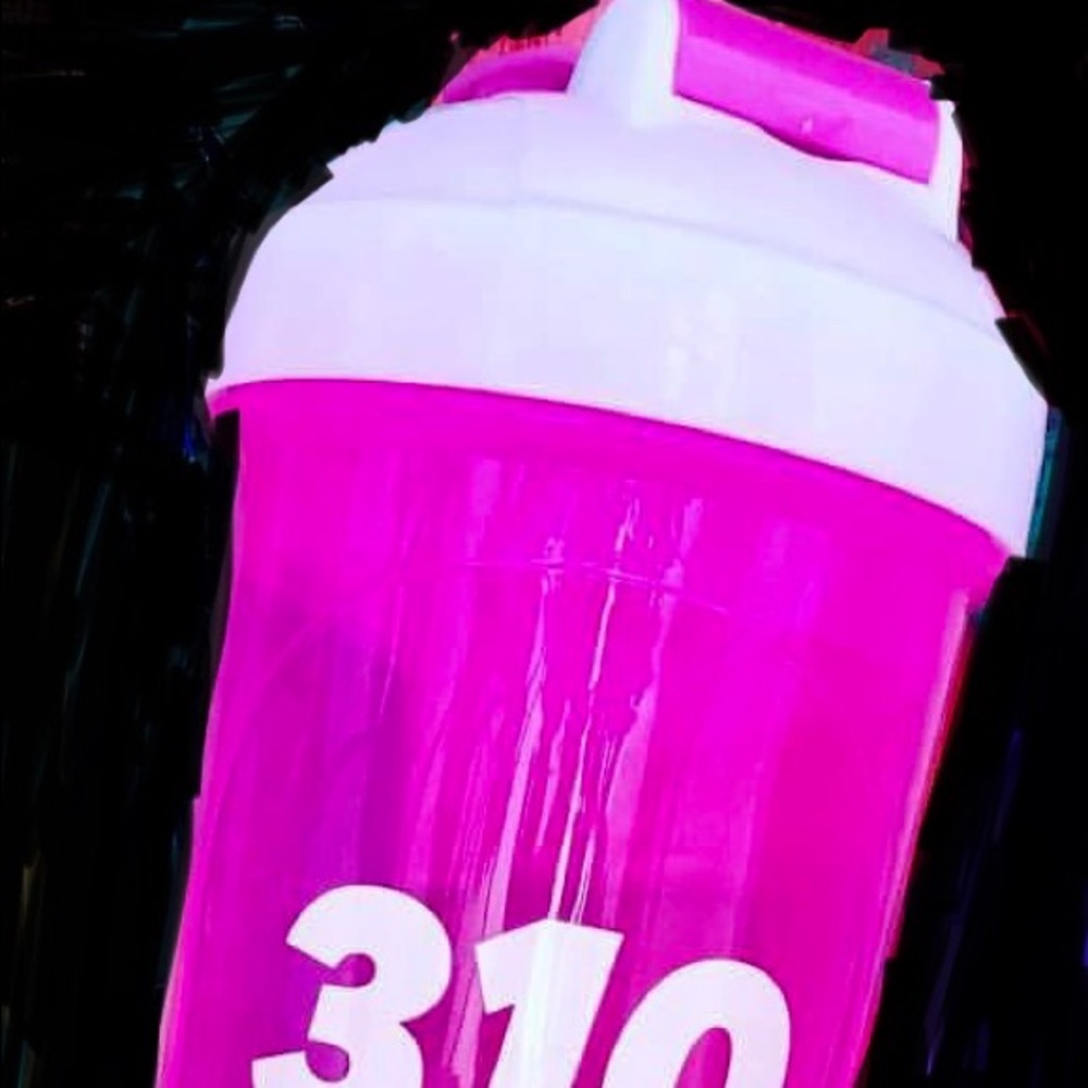310 Nutrition Pink Shaker Cup